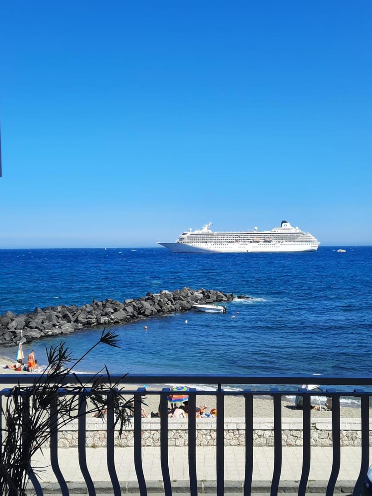 Arcadia Golden Bay Διαμέρισμα Giardini Naxos Εξωτερικό φωτογραφία