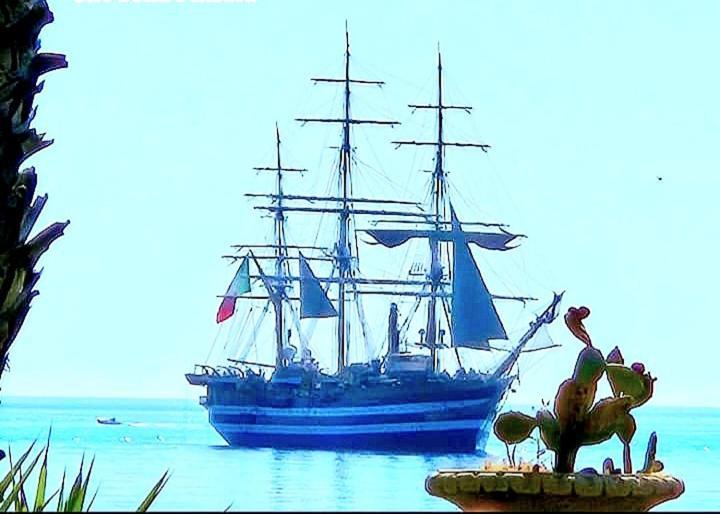 Arcadia Golden Bay Διαμέρισμα Giardini Naxos Εξωτερικό φωτογραφία